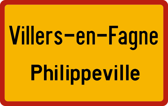 Panneau jaune à bord rouge portant « Villers-en-Fagne » et « Philippeville ».