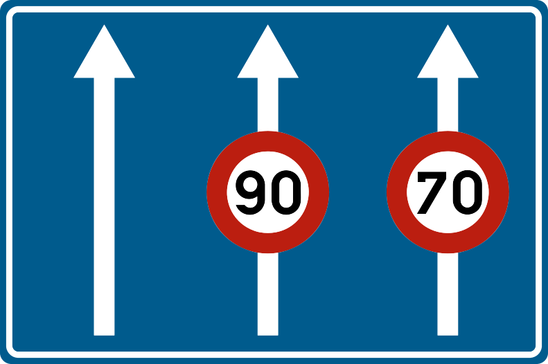 Trois flèches blanches sur fond bleu, avec 90 sur la bande centrale et 70 sur la bande de droite.