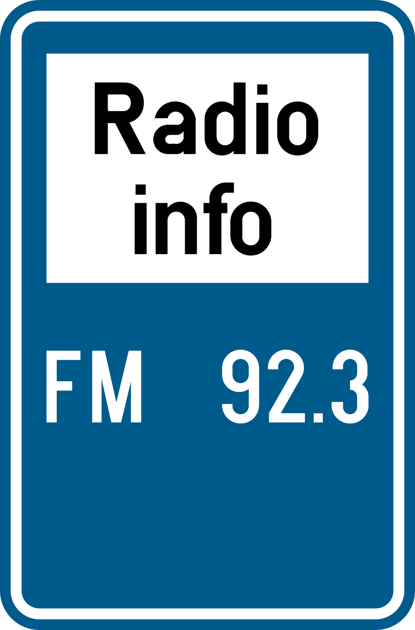 Panneau bleu portant les mentions « Radio info » et « FM 92.3 ».